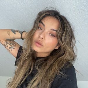 Meet your Posher, Juliana